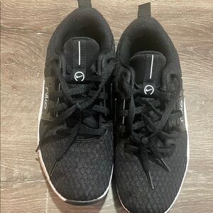 Nike Black and White Running Shoes